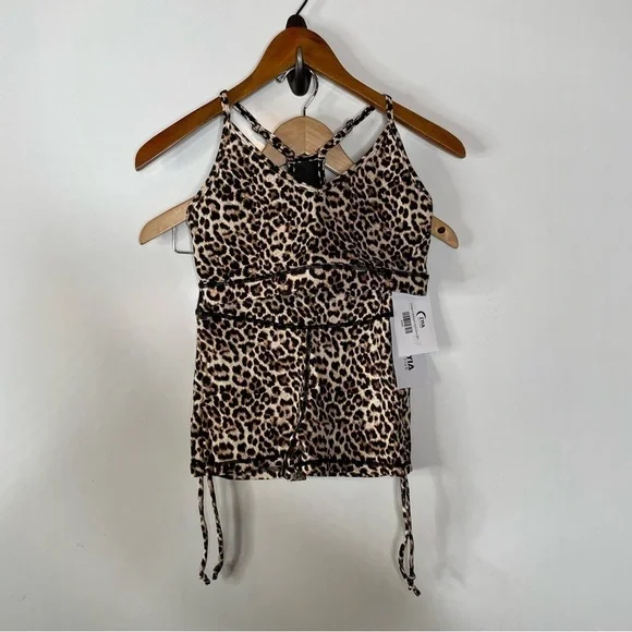 Zyia Active Leopard Brilliant Mesh Bra & Leopard Brilliant Double Scrunch Shorts